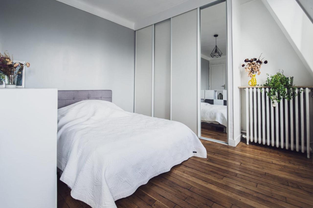 شقة باريس  في Superb Bright Studio Next To The Seine المظهر الخارجي الصورة