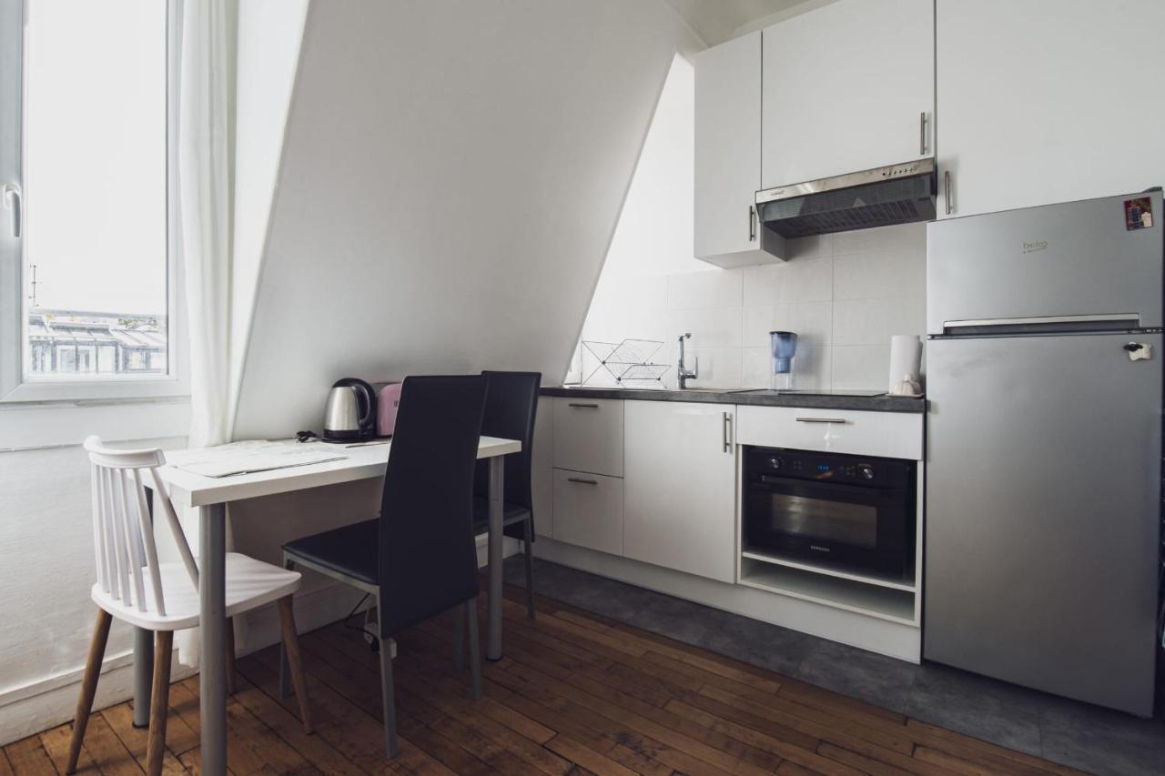 شقة باريس  في Superb Bright Studio Next To The Seine المظهر الخارجي الصورة